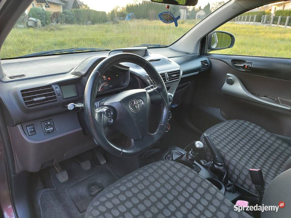 Toyota IQ2011rKLIMA87 BenzynaŁadnaBEZ RDZY4l100 Przemyśl