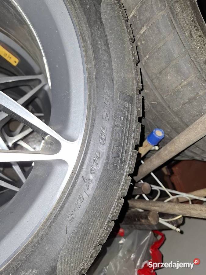 Opony zimowe Pirelli Sottozero 285 40 19 7mm Lwówek Śląski