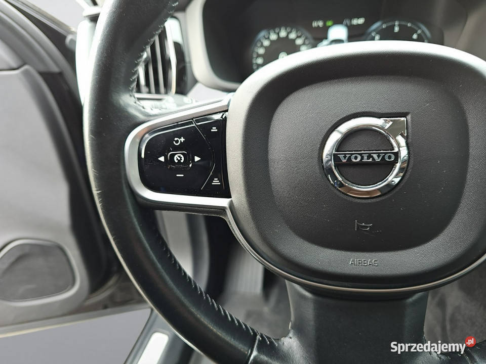Volvo XC 60 B4 AWD Inscription WX5889C II 2017 nieuszkodzony Janki