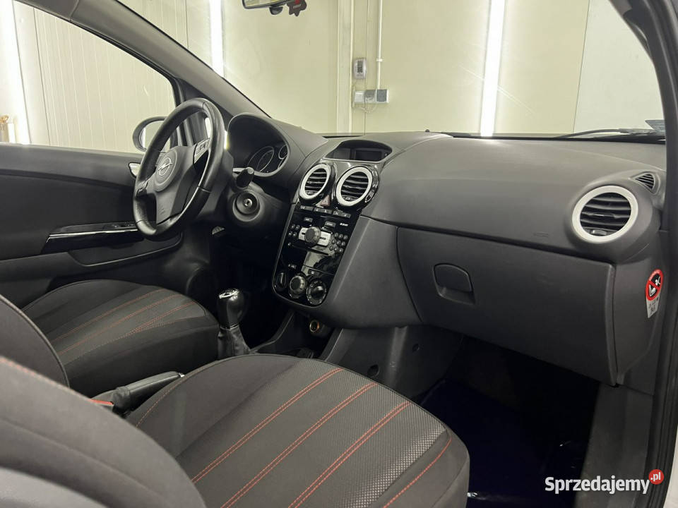 Opel Corsa RatyZamiana Gwarancja ładna benzyna Hatchback Corsa małopolskie Gdów