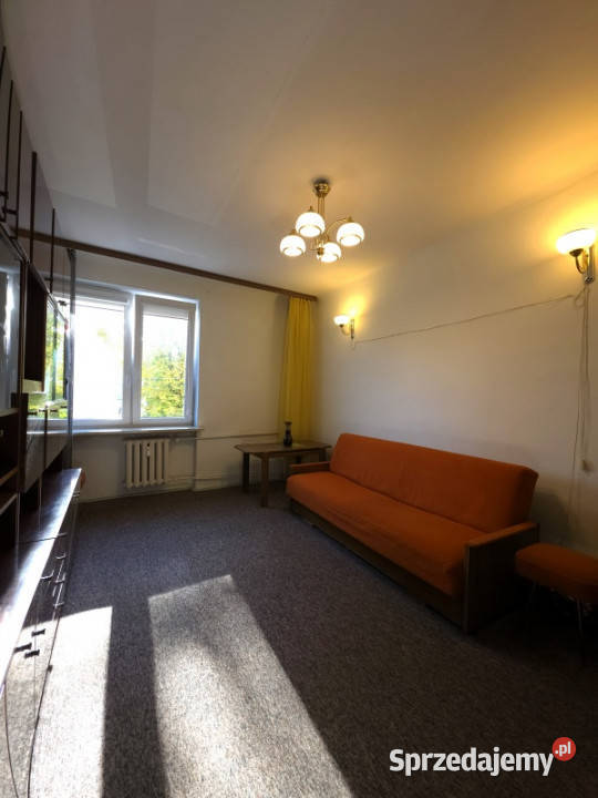 38 m wysokie 13 m Piwnica 2 Pokoje Z meblami i Warszawa