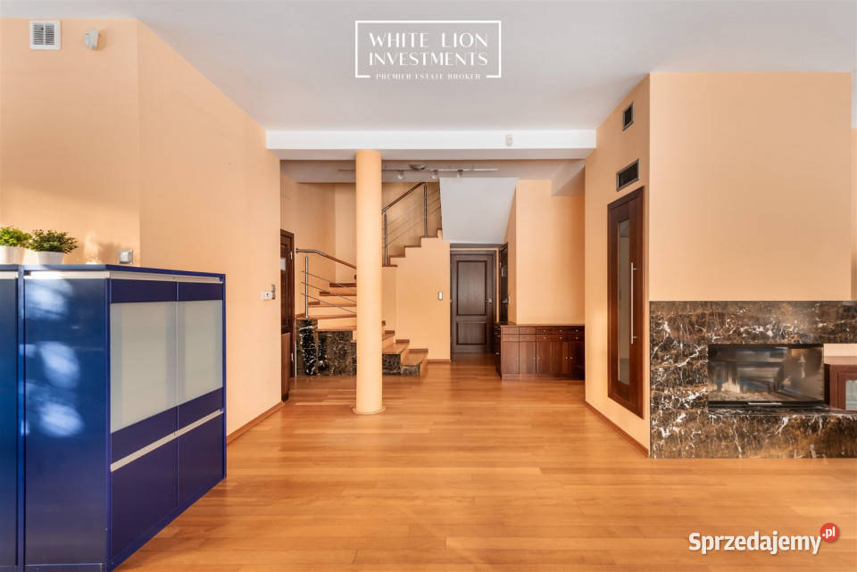 sprzedaży domu bliźniaka Magdalenka 212m2 sprzedam