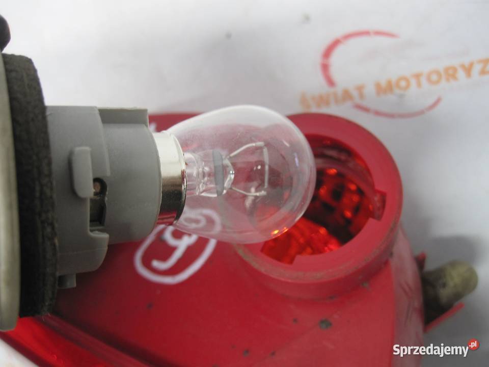 CITROEN DS4 20 HDI 11r lampa przeciwmgielna lewa osobowe Kielce