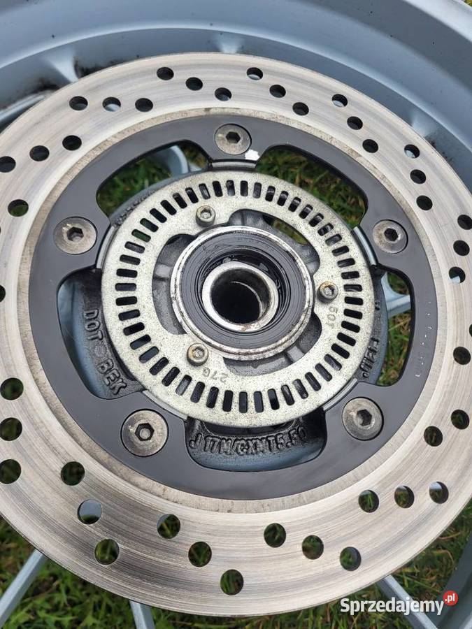 Suzuki GSX 8 R S 2023 FELGA FELGI TARCZE Średnica 17" Opony i felgi Nowy Tomyśl