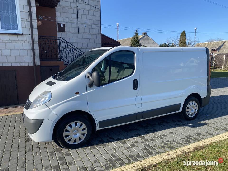 Opel Vivaro 2009 L1H1 klima hak podlaskie Radziłów