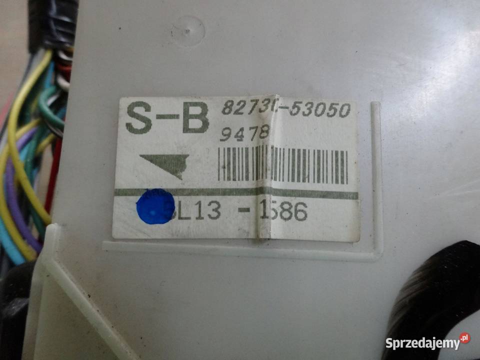 LEXUS IS II 22 D 06r skrzynka bezpieczników