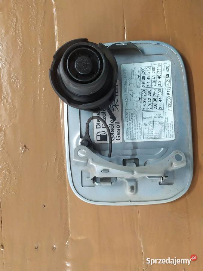 Klapka wlewu paliwa Audi A6 C5 Kombi 2002 Środa Wielkopolska