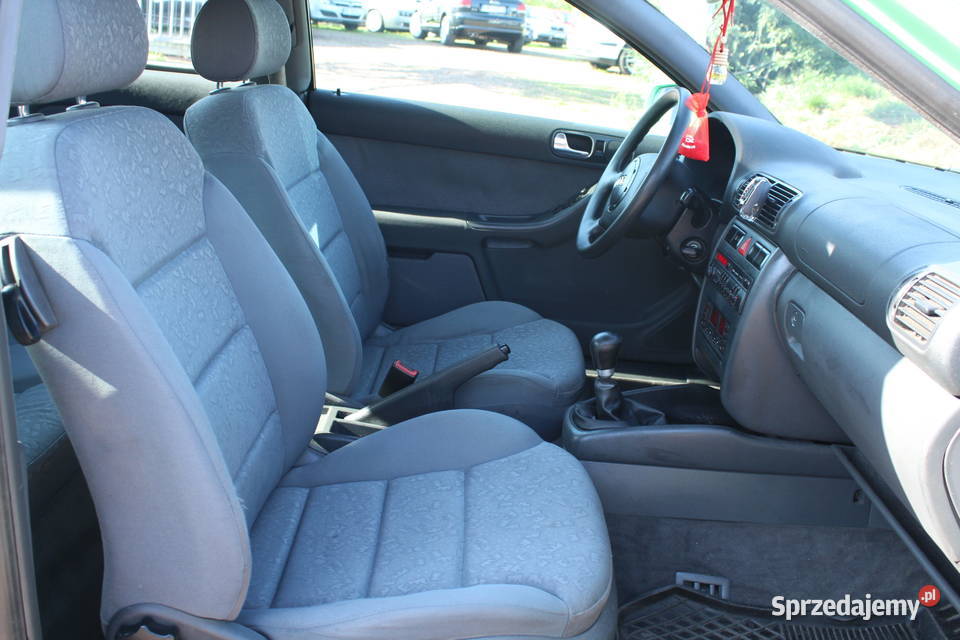 Audi A3 18 V5 benzyna 125 4 900 Radlin