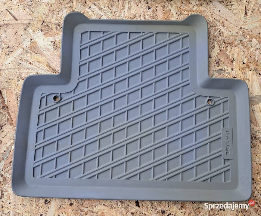 Dywaniki gumowe Volvo S40 V50 20042012 39807168 osobowe dolnośląskie