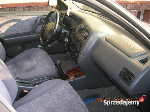 Nissan Primera nieuszkodzony