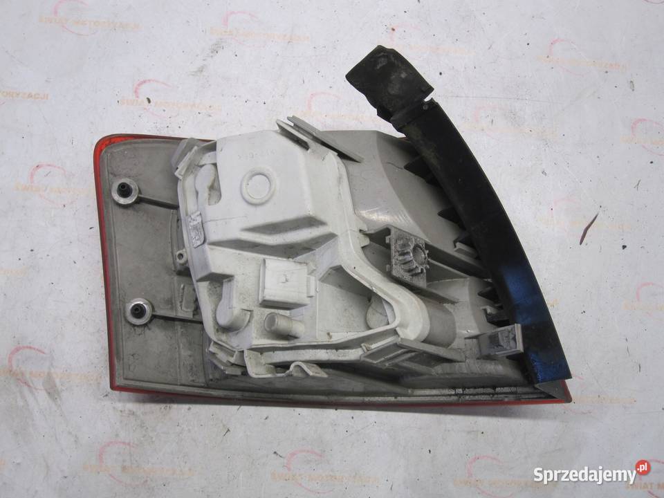 AUDI A4 B7 SLINE 08r lampa prawa tył 8E9945096E Kielce