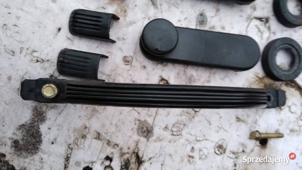 Fiat 126 korbki klamki uchwyt ramki Wyposażenie wnętrza