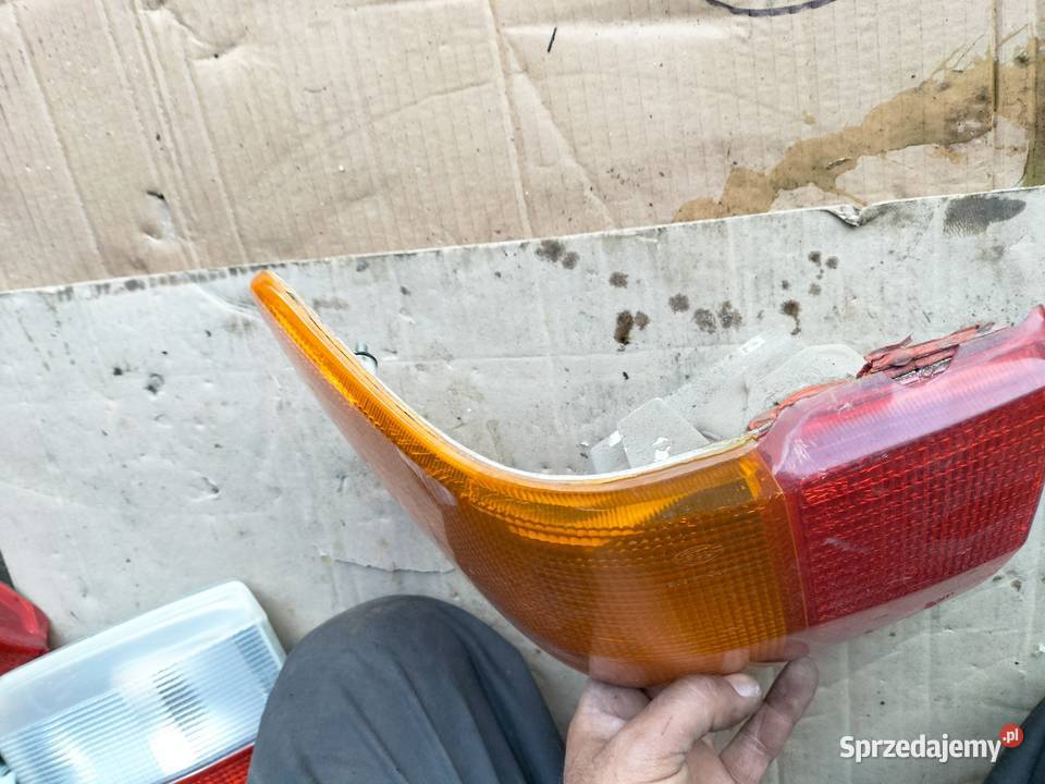 AUDI 80 B3 80B3 LAMPA TYŁ TYLNA LEWA BŁOTNIK Kamień-Kolonia