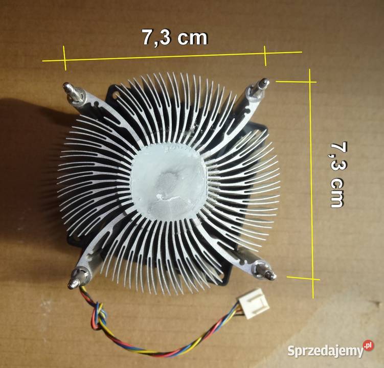 Radiator z wentylatorem 73 x 73 mocowanie na