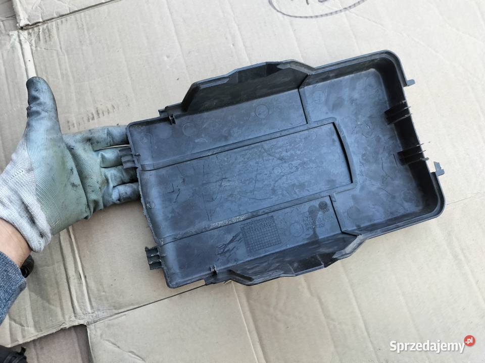 SKODA OCTAVIA II 2 1K0915443A osłona obudowa Kamień-Kolonia sprzedam
