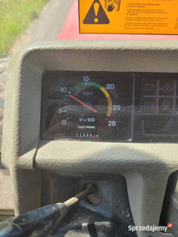 Ciągnik Massey Ferguson 3075 lubelskie Działyń