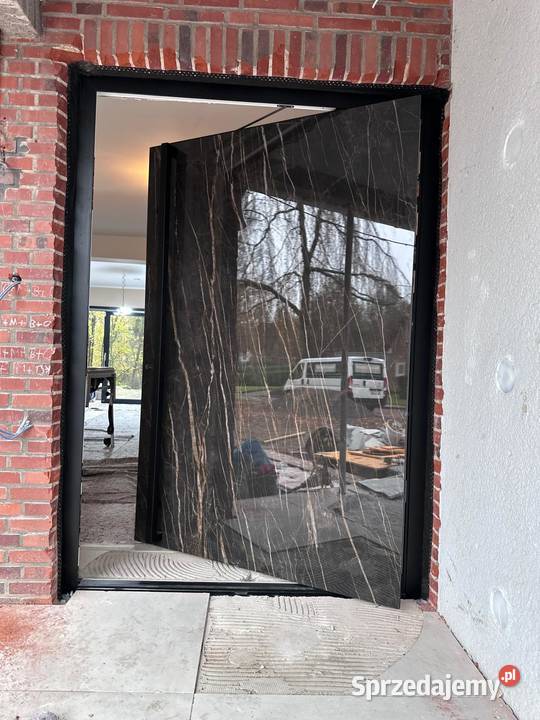 Drzwi aluminiowe pivot produkcja na wymiar małopolskie Nowy Sącz