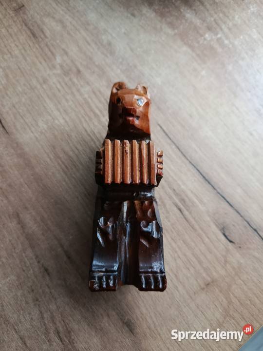 Pies baset niedźwiedźtuba fajka 1 przedmiot Choszczno