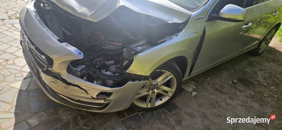 Volvo V60 D6 Plug In Hybrid Uszkodzony uszkodzony pomorskie Banino