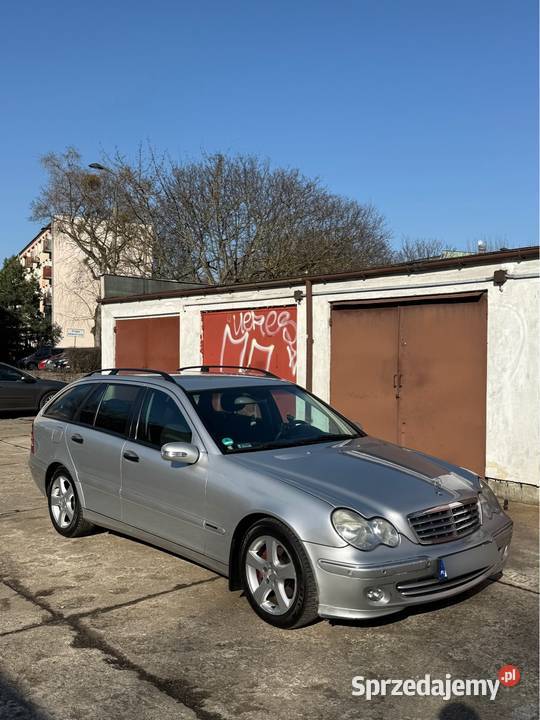 MercedesBenz Cclass W203 Zadbany wielofunkcyjna kierownica