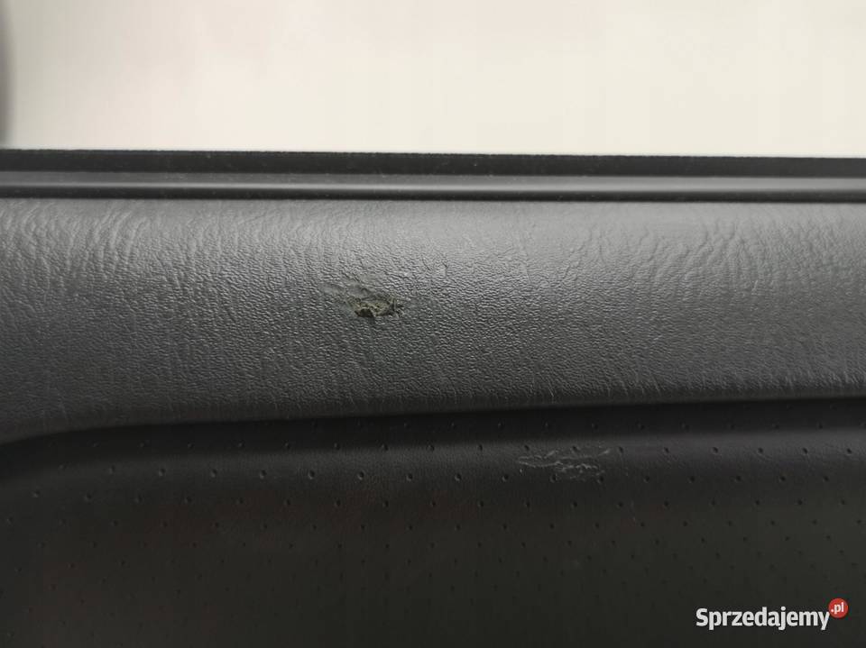 BOCZEK DRZWI LEWY TYŁ SUZUKI GRAND VITARA osobowe sprzedam