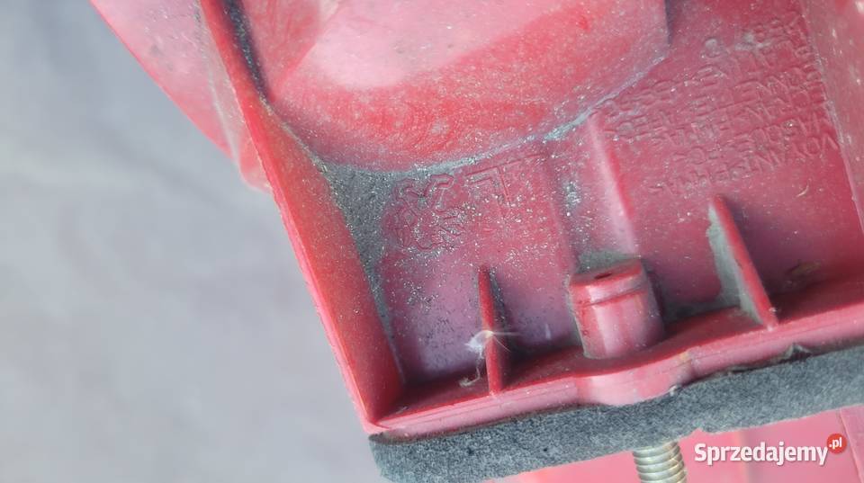 PEUGEOT 607 LIFT LAMPA PRAWY TYŁ śląskie Ruda Śląska