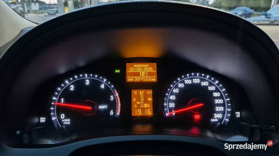 Toyota Avensis III FL 20 D4D Kombi 2012 Navi Lublin