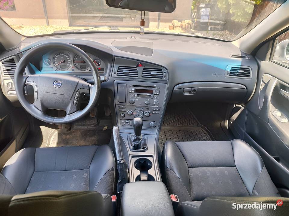Volvo V70 benzyna Xenon klimatronik Piotrków Trybunalski sprzedam