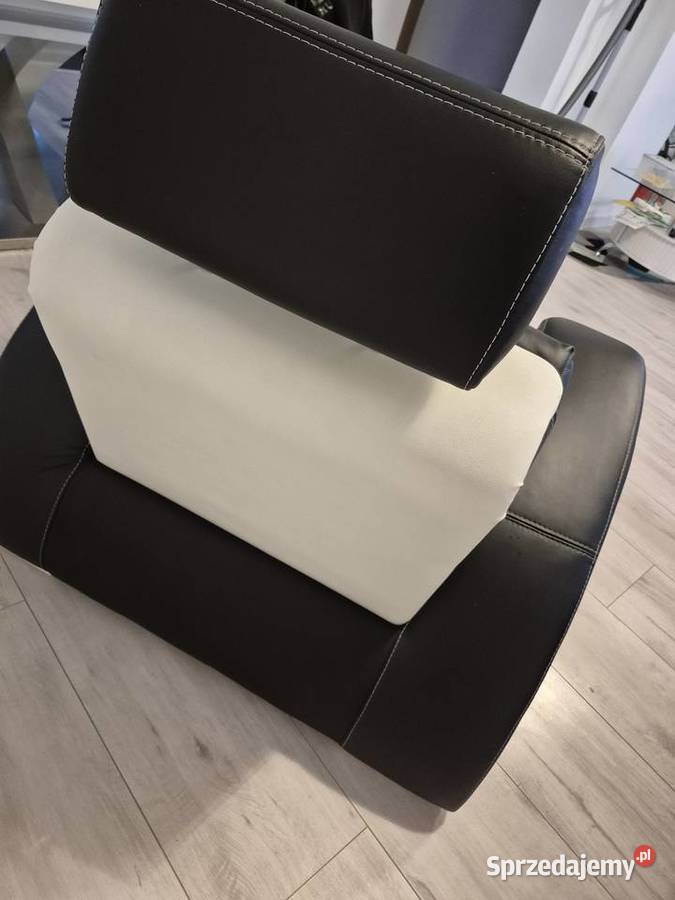 Sofa dwuosobowa plus dwa fotele osobowe