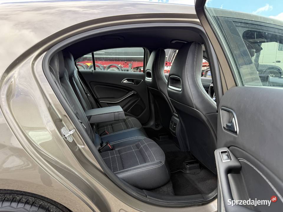 Mercedes A 16 BENZYNA Klimatronik Nawigacja Ledy Konin