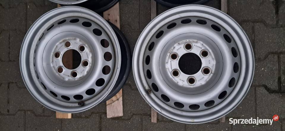Volkswagen Crafter Sprinter felgi stalowe16 sprzedam