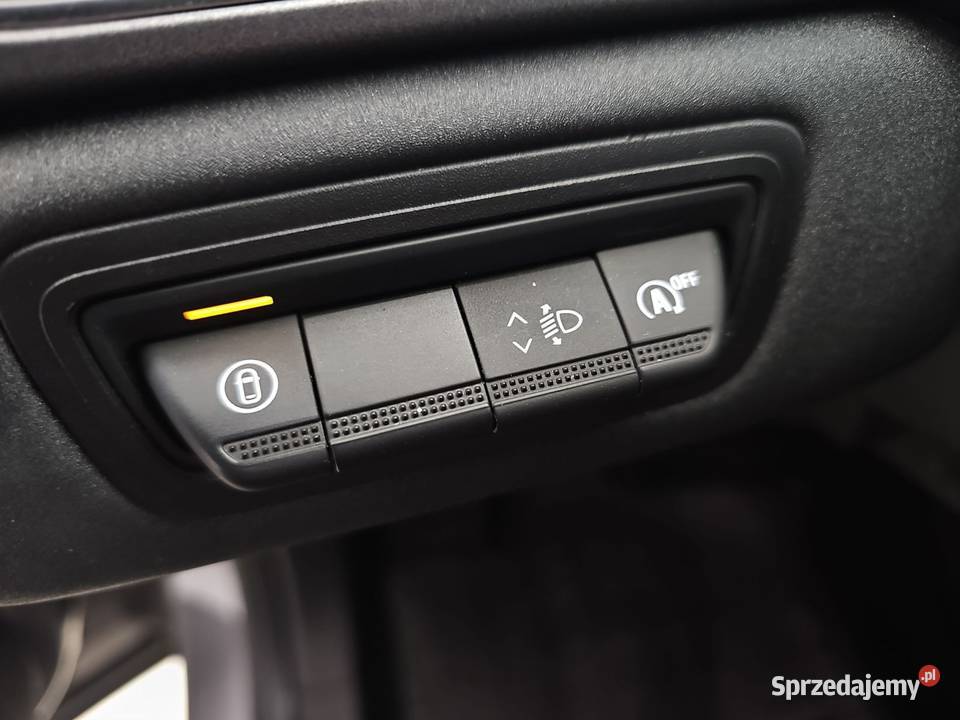 Captur 10 TCe Techno 2024RPakiet Winter Techno centralny zamek