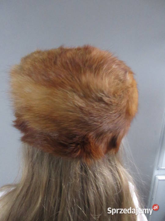 Damskie czapki z naturalnego futra vintage