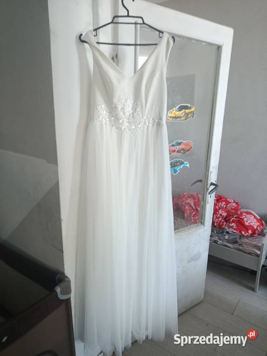Sprzedam suknię ślubną Kwitajny