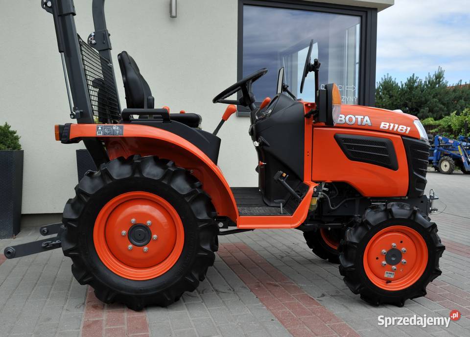 Kubota B1181 4x4 17 Tajęcina