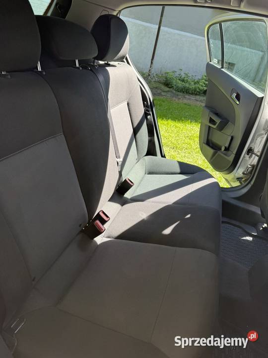 Astra h 16 2011 115 Mrocza