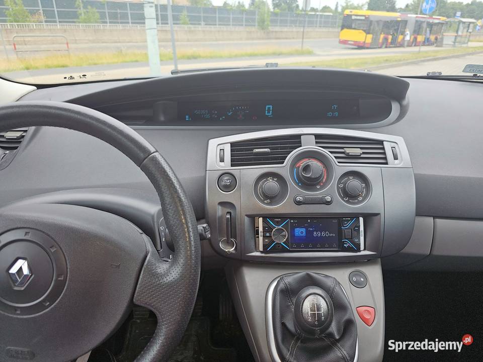 Renault Scenic II 16 benzyna niski przebieg benzyna Łódź