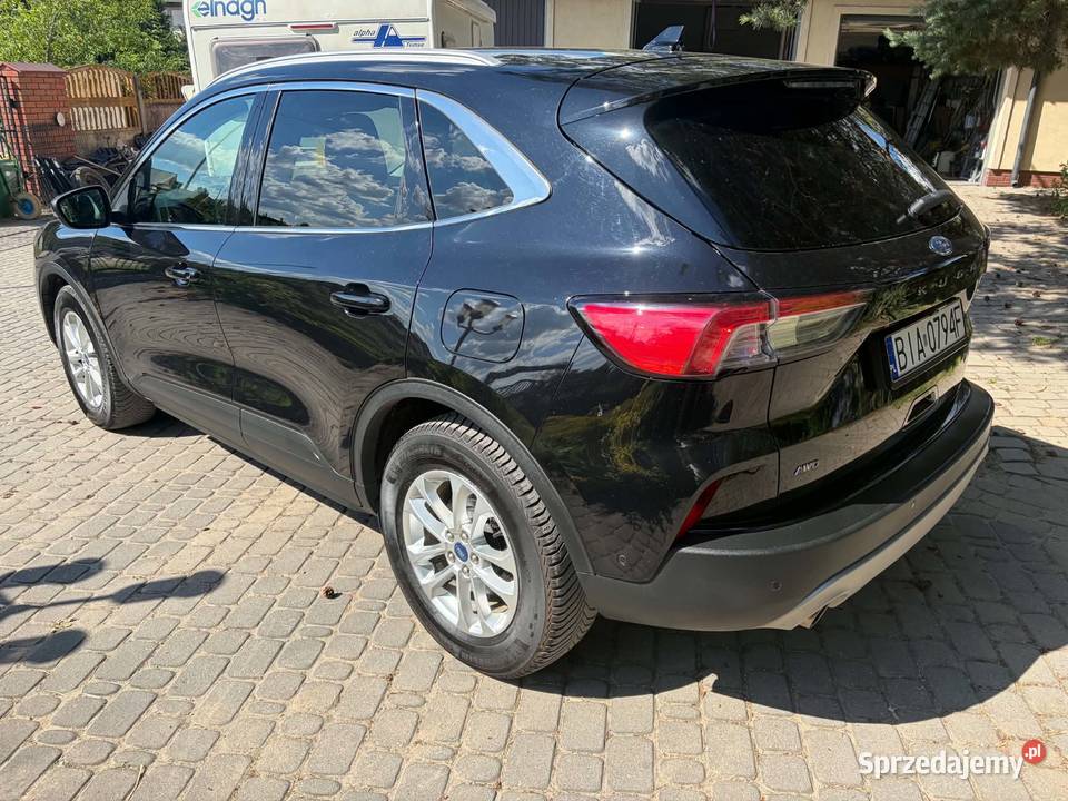 Ford Kuga 4X4 20TDCI ecoblue Titanium 2020r lakier metallic