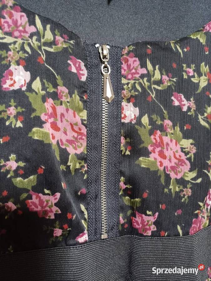 Sukienka czarna w kwiaty rozmiar M House bez wad podkarpackie Rzeszów