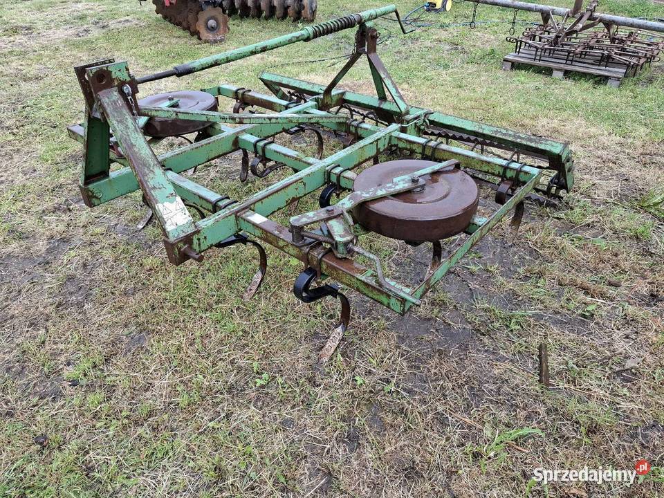 Agregat kultywator 210m z wałkiem Bomet Radom