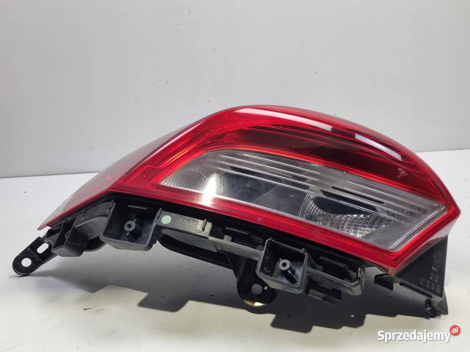 LAMPA Volvo V40 II 1216r TYLNIA TYLNA lewy tył Części samochodowe Chełm