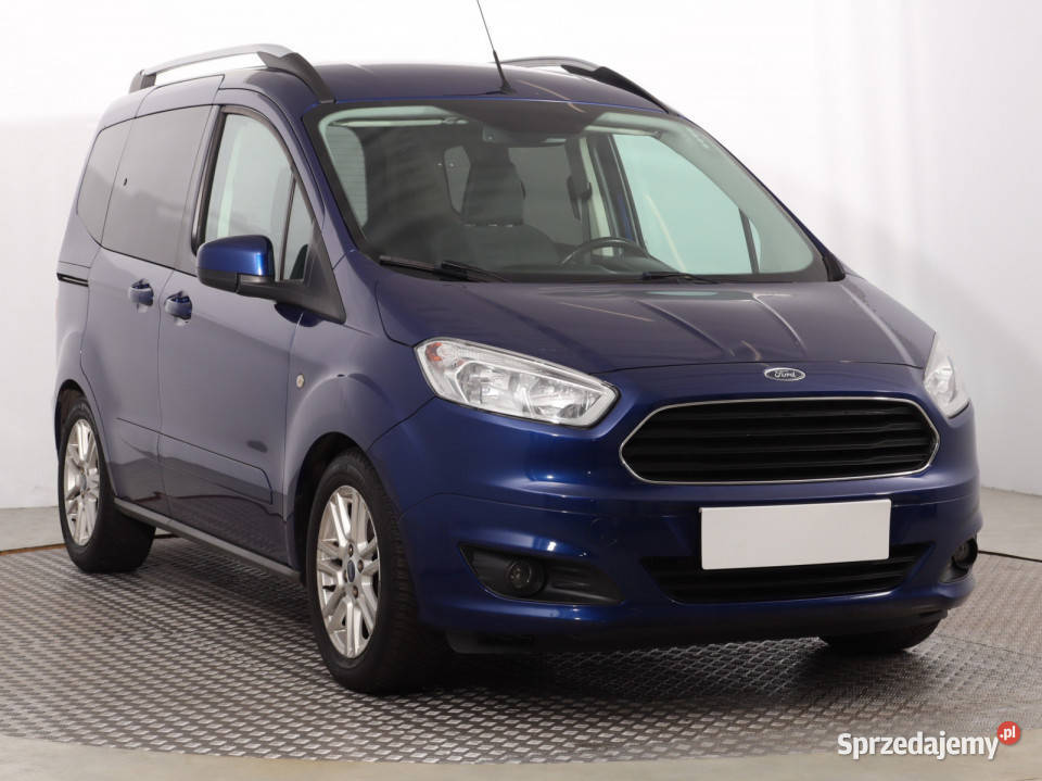 Ford Tourneo Courier 10 EcoBoost radio