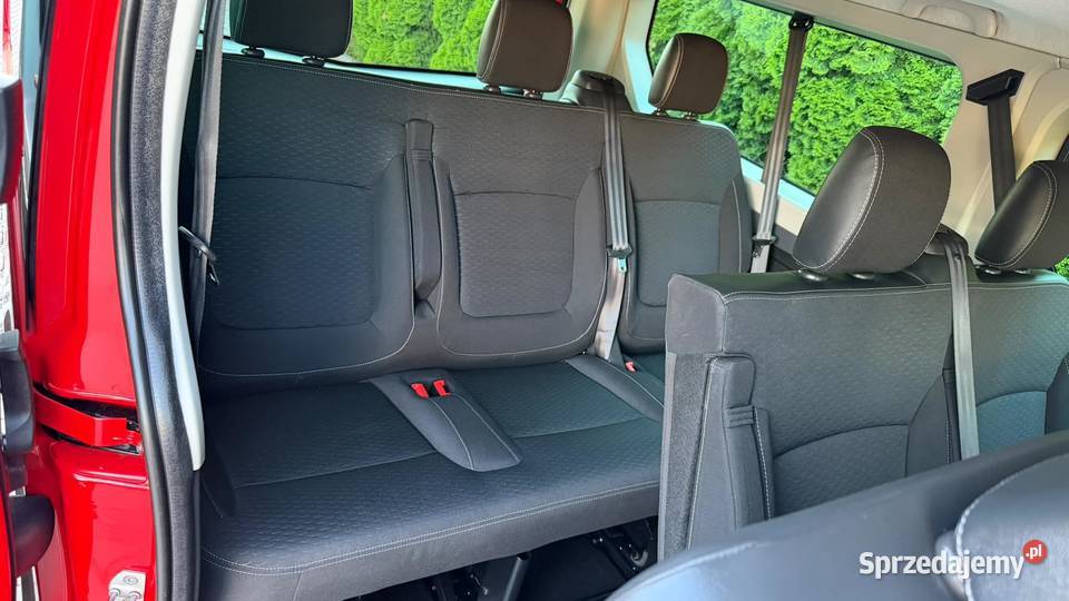Opel Vivaro LONG 9osobowy Serwisowany STAN 4/5 Vivaro Opatów