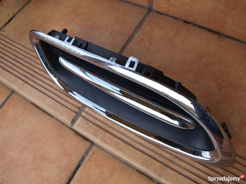 Nissan Micra grill chrom atrapa przód prawa 2000 sprzedam