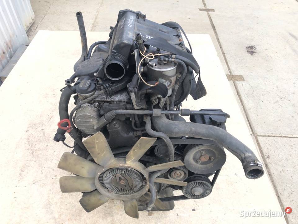 SILNIK MERCEDES 22 129 9512 W903