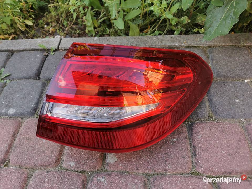 MercedesBenz OE A2059065200 lampa tylna prawa Jelenia Góra sprzedam