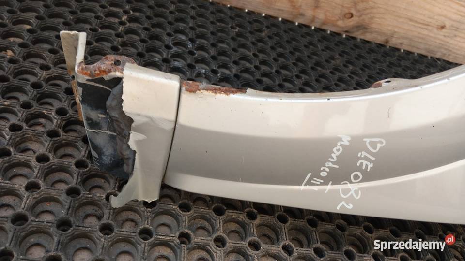 FORD MONDEO MK III BŁOTNIK PRZÓD LEWY 60 osobowe Błotniki Zbierkowo