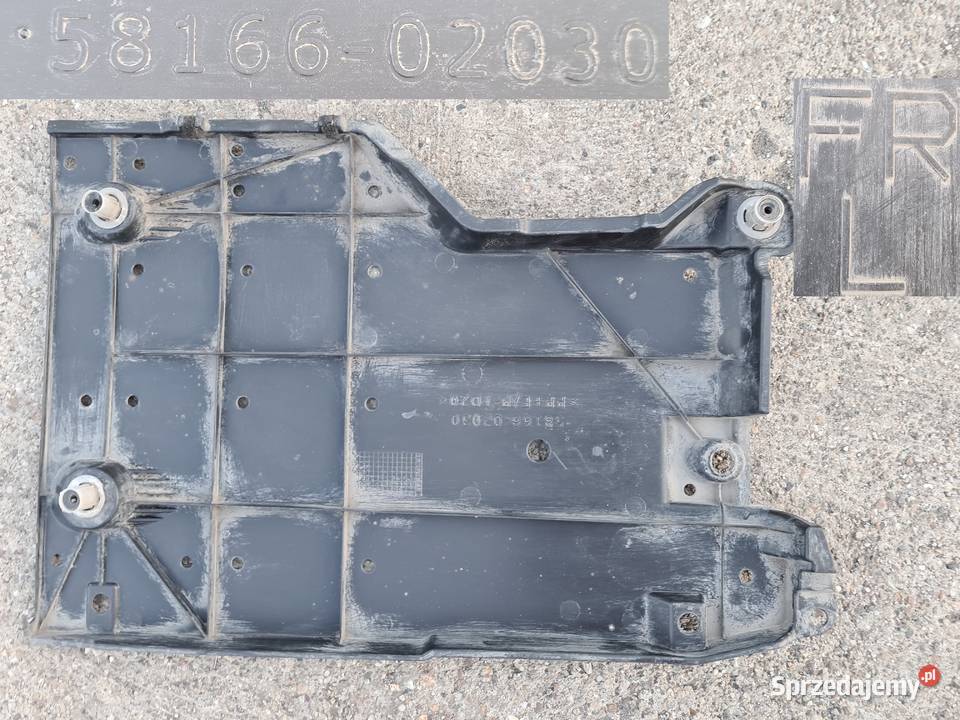 Toyota Auris II E18 osłony płyta pod auto osłona części blacharskie dolnośląskie Legnica