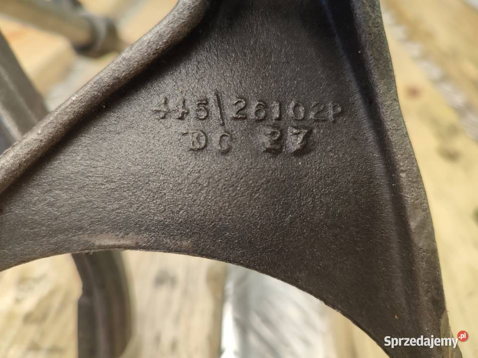 Widełki 445 26102P skrzyni biegów JCB wielkopolskie Wilkowo