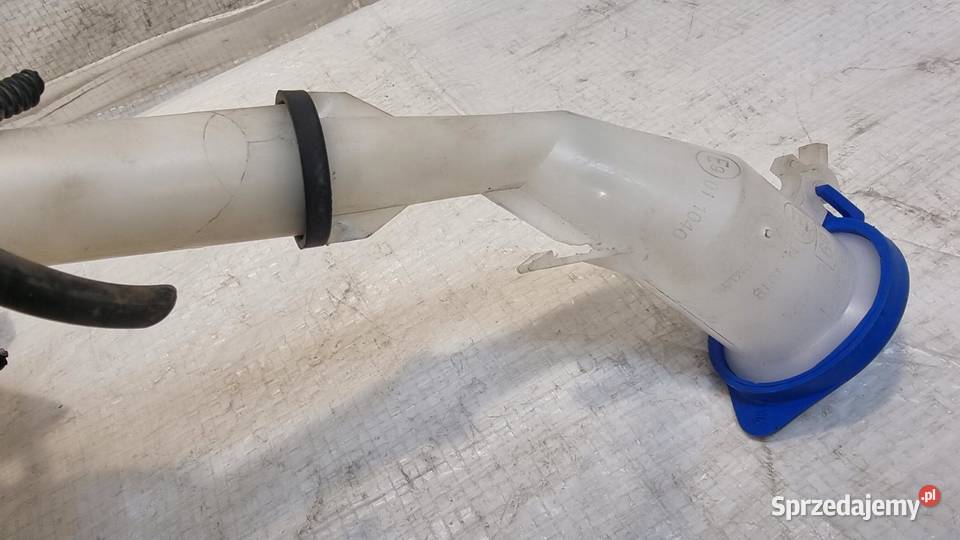 ZBIORNICZEK SPRYSKIWACZY FORD FOCUS MK3 osobowe Zbiorniki płynu do spryskiwaczy sprzedam